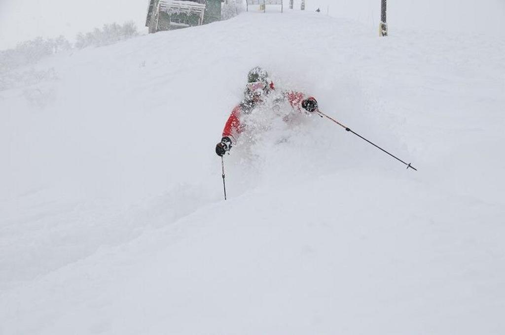 Hotel Niseko Alpen Kutchan Eksteriør bilde